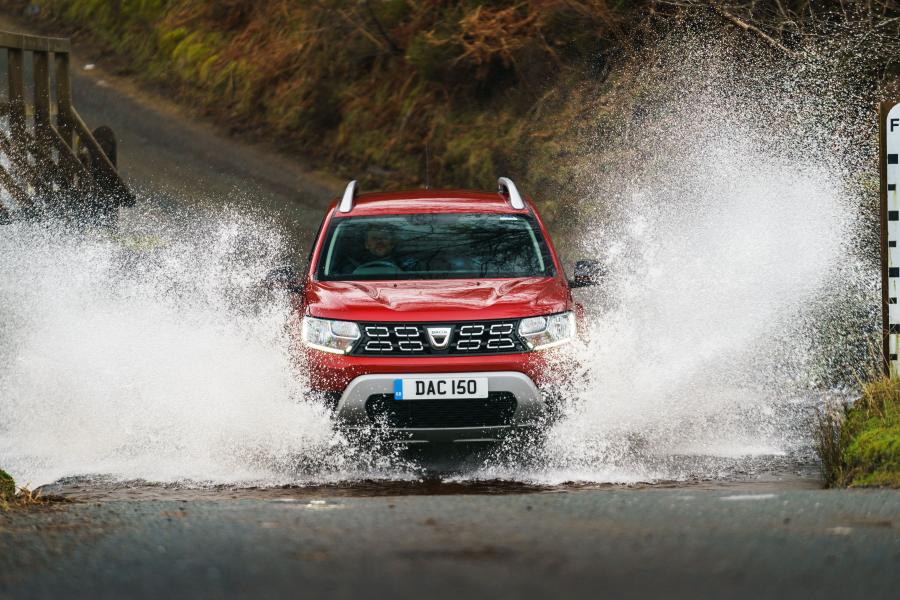  Dacia Duster Techroad 2019 года  (UK) (фото 40 из 40)